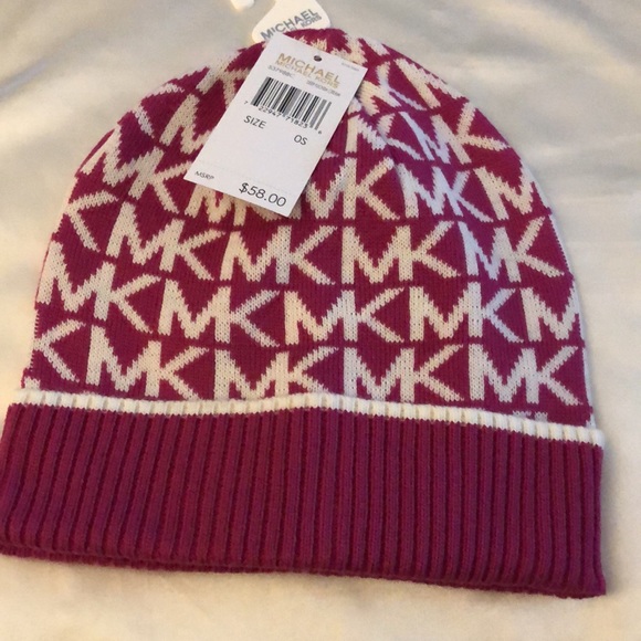 Michael Kors Cuffed Beanie Hat Deep Fuchsia Cream Logo Print OS NWT - Picture 5 of 12